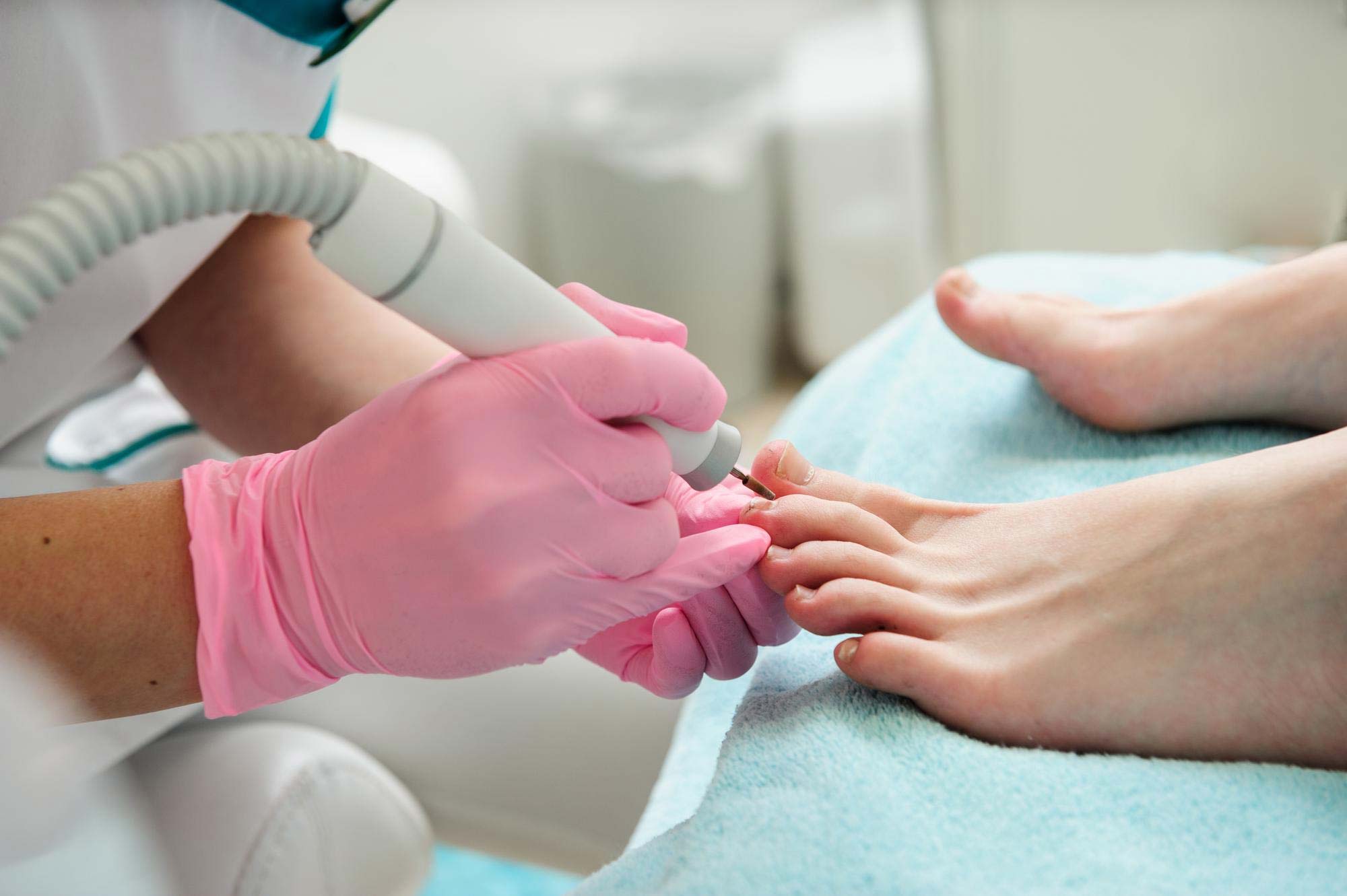 foot-massage-spa-salonwoman-beauty-salon-pedicure-foot-massage