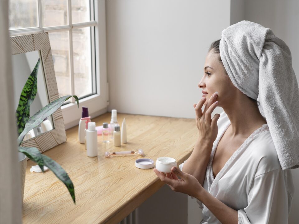 7 signs you should see a dermatologist in Mira Road